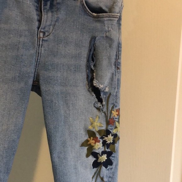 Zara floral design jeans - Picture 2 of 4